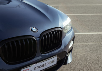 Подержанный автомобиль BMW X3 2018 года (10 фото)