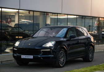 Подержанный автомобиль Porsche Cayenne 2019 года (3 фото)