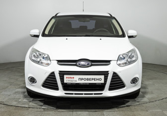 Подержанный автомобиль Ford Focus Hatchback 2012 года (2 фото)