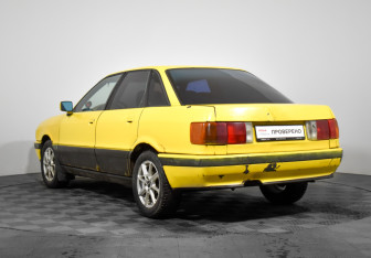 Подержанный автомобиль Audi 80 Sedan 1987 года (7 фото)