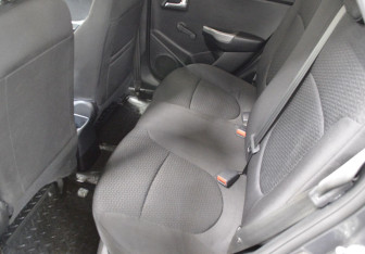 Подержанный автомобиль Kia Rio Hatchback 2017 года (11 фото)