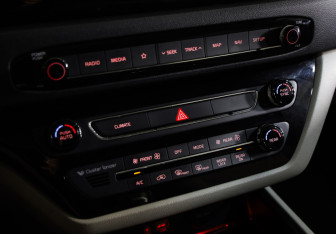 Подержанный автомобиль Kia Carnival 2018 года (16 фото)