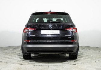 Подержанный автомобиль Skoda Kodiaq 2017 года (6 фото)