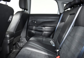 Подержанный автомобиль Mitsubishi ASX 2021 года (12 фото)