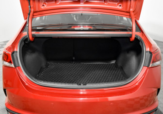 Подержанный автомобиль Hyundai Solaris Sedan 2021 года (18 фото)