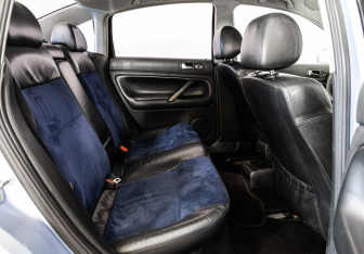 Подержанный автомобиль Volkswagen Passat Sedan 1998 года (15 фото)