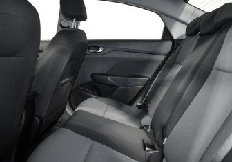 Подержанный автомобиль Hyundai Solaris Sedan 2019 года (12 фото)