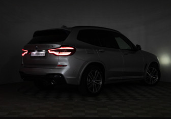 Подержанный автомобиль BMW X3 2018 года (25 фото)