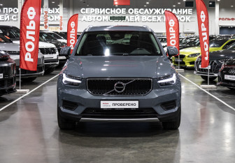 Подержанный автомобиль Volvo XC40 2019 года (2 фото)