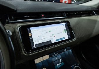 Подержанный автомобиль Land Rover Range Rover Velar 2021 года (23 фото)