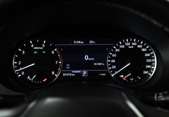 Подержанный автомобиль Infiniti QX50 2021 года (12 фото)