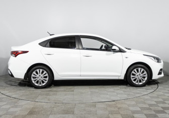 Подержанный автомобиль Hyundai Solaris Sedan 2017 года (4 фото)