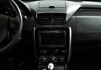Подержанный автомобиль Nissan Terrano 2019 года (14 фото)