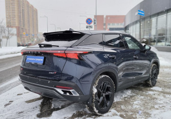 Подержанный автомобиль Omoda C5 2023 года (4 фото)