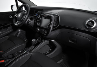 Подержанный автомобиль Renault Kaptur 2021 года (13 фото)