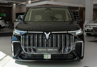 Новый Voyah Dream 2026 (2 фото)