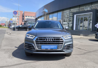 Подержанный автомобиль Audi Q5 2019 года (2 фото)