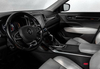 Подержанный автомобиль Renault Koleos 2017 года (9 фото)