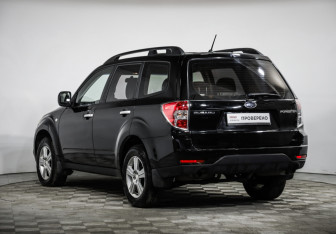 Подержанный автомобиль Subaru Forester Suv 2008 года (7 фото)