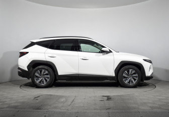 Подержанный автомобиль Hyundai Tucson 2023 года (4 фото)