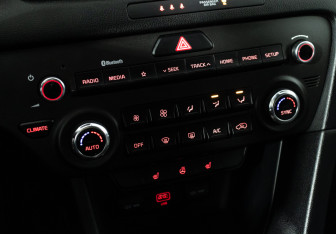 Подержанный автомобиль Kia Sportage 2020 года (17 фото)