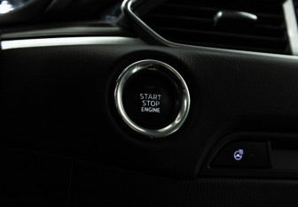 Подержанный автомобиль Mazda CX-5 2021 года (16 фото)