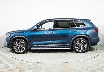 Подержанный автомобиль Geely Monjaro 2023 года (8 фото)