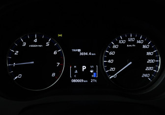 Подержанный автомобиль Mitsubishi Outlander 2019 года (12 фото)