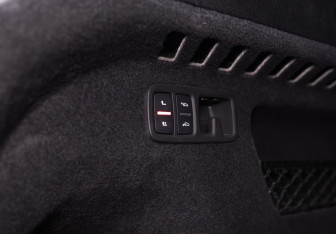 Подержанный автомобиль Audi Q8 2020 года (35 фото)