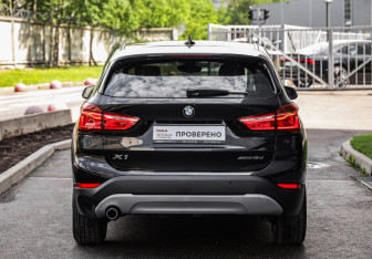 Подержанный автомобиль BMW X1 2019 года (7 фото)