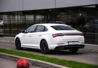 Подержанный автомобиль Geely Preface 2024 года (8 фото)