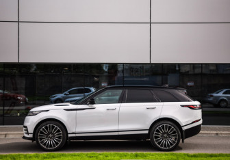 Подержанный автомобиль Land Rover Range Rover Velar 2019 года (9 фото)