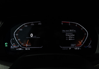 Подержанный автомобиль BMW X5 2019 года (12 фото)