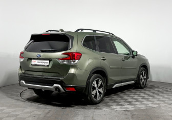 Подержанный автомобиль Subaru Forester Suv 2019 года (5 фото)