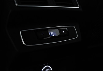 Подержанный автомобиль Audi Q5 2018 года (21 фото)