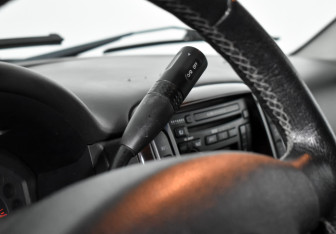 Подержанный автомобиль Ford Explorer 2005 года (11 фото)