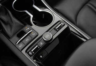 Подержанный автомобиль Kia K5 2021 года (13 фото)