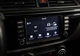 Подержанный автомобиль Kia Rio Hatchback 2018 года (13 фото)