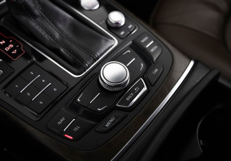 Подержанный автомобиль Audi A6 Sedan 2013 года (13 фото)