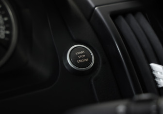 Подержанный автомобиль Land Rover Freelander 2012 года (17 фото)