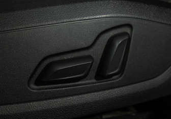 Подержанный автомобиль Audi A4 Sedan 2018 года (22 фото)