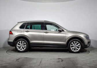 Подержанный автомобиль Volkswagen Tiguan 2017 года (4 фото)