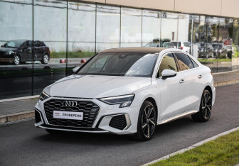 Подержанный автомобиль Audi A3 Sedan 2021 года (3 фото)