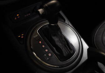 Подержанный автомобиль Kia Sportage 2012 года (20 фото)