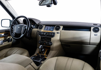 Подержанный автомобиль Land Rover Discovery 2011 года (9 фото)