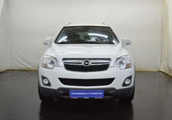 Подержанный автомобиль Opel Antara 2012 года (2 фото)