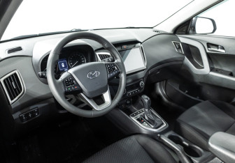 Подержанный автомобиль Hyundai Creta 2021 года (11 фото)