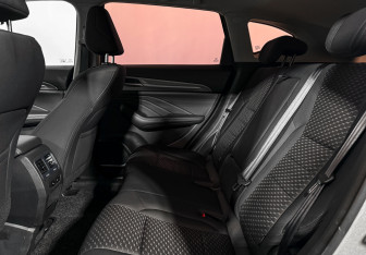 Подержанный автомобиль Haval F7 2019 года (13 фото)