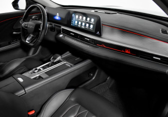 Подержанный автомобиль Chery Arrizo 8 2023 года (15 фото)