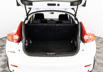 Подержанный автомобиль Nissan Juke 2013 года (19 фото)